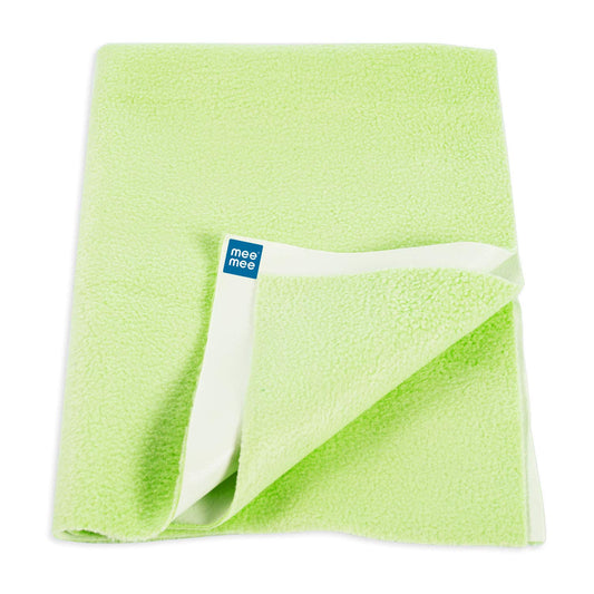 Mee Mee Reusable Water Proof/Extra Absorbent Cotton Mat(Green, Medium)